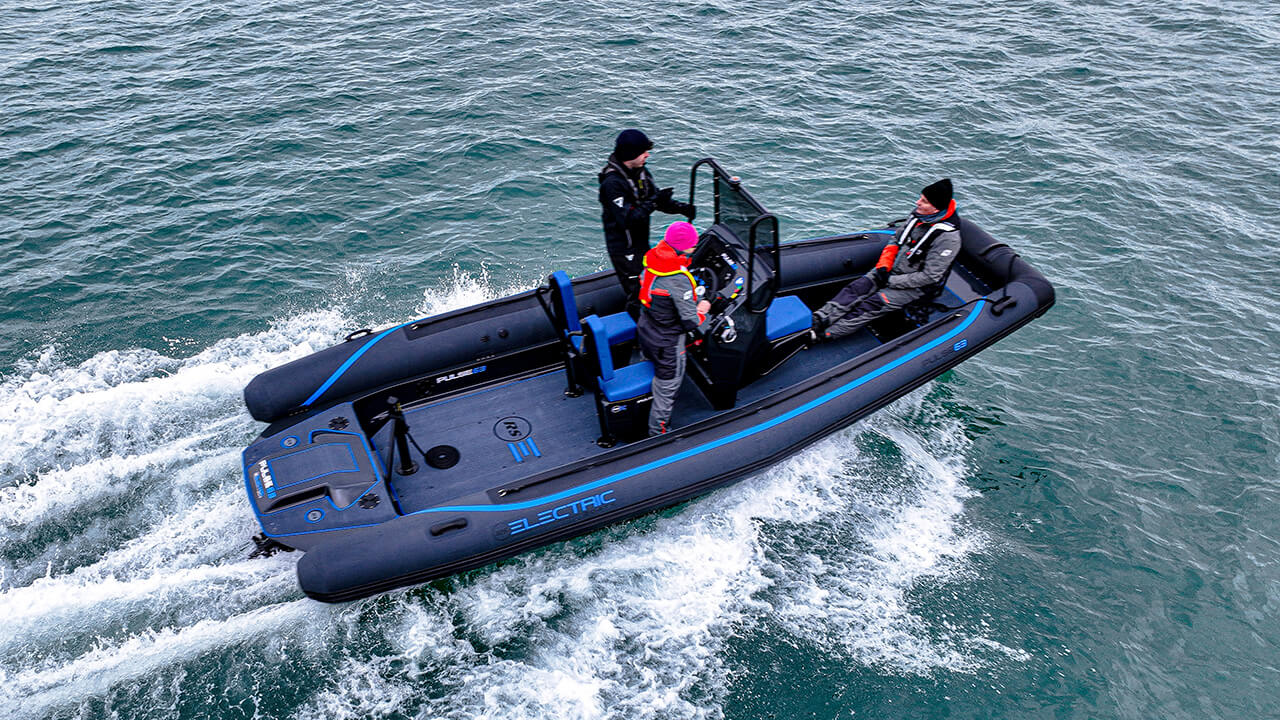 Pulse 63 Commercial Boat Spec